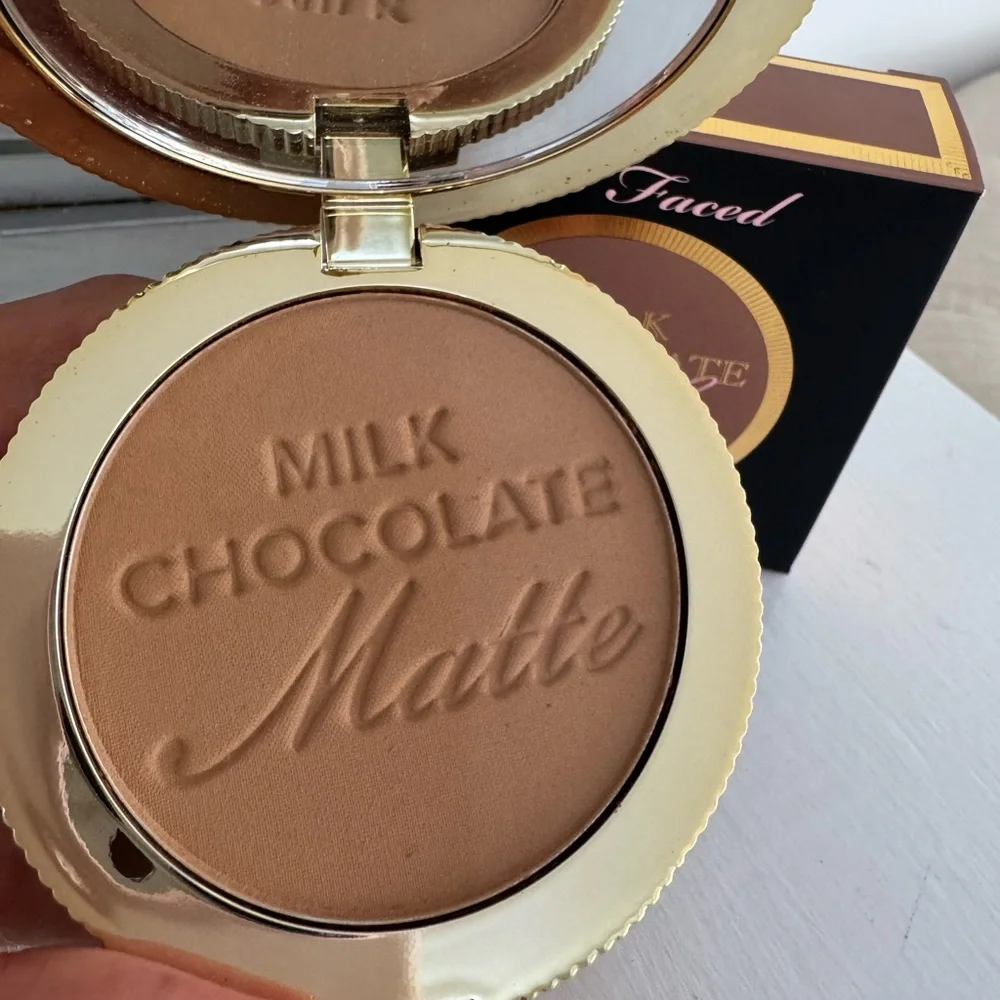Too Faced Milk Chocolate Matte Bronzer - Warm Tan Brown